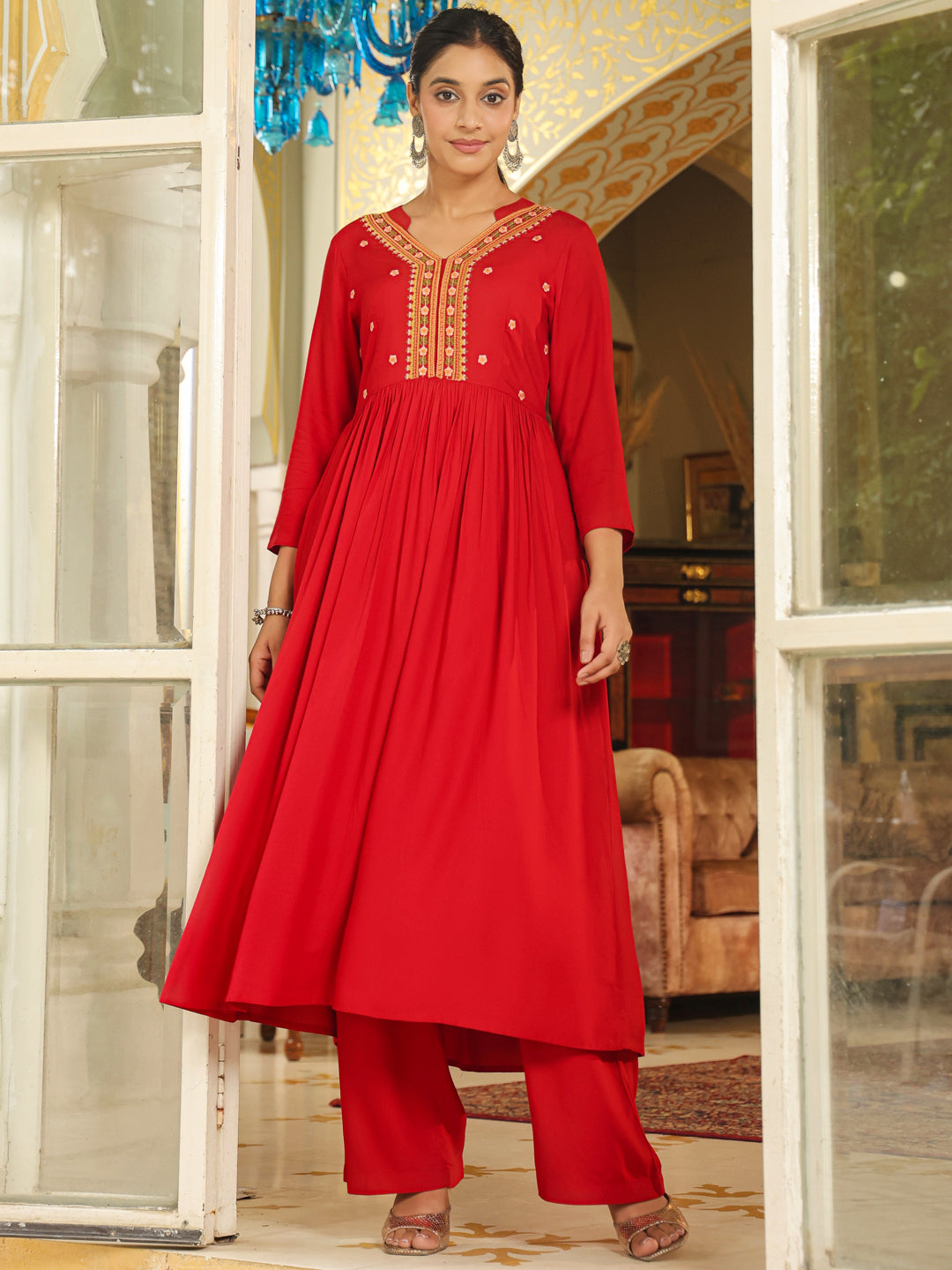 Janasya Maroon Rayon Embroidered Kurta & Bottom