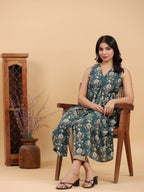 Janasya Dark Green Cambric Ethnic Motifs Kurta
