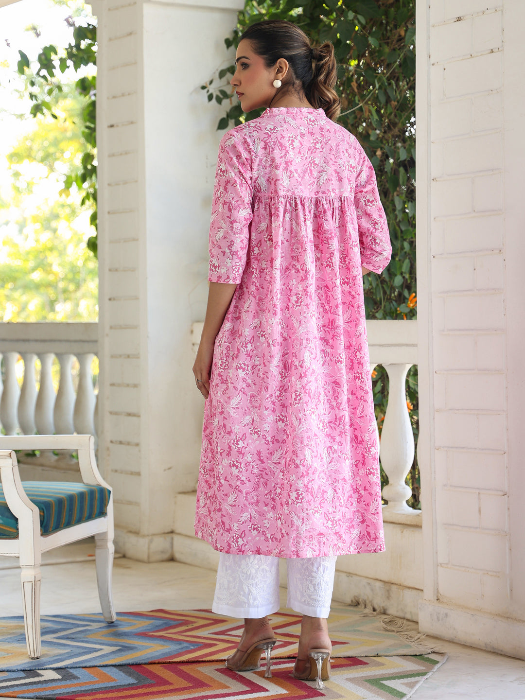 Janasya Light Cotton Floral Empire Kurta