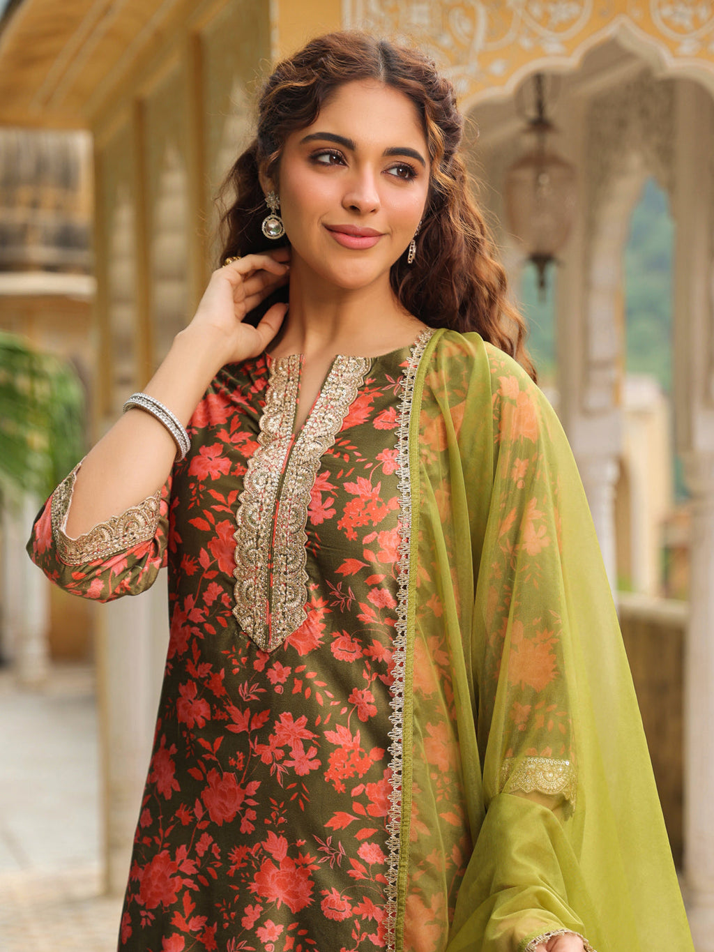 Janasya Olive Velvet Floral Set