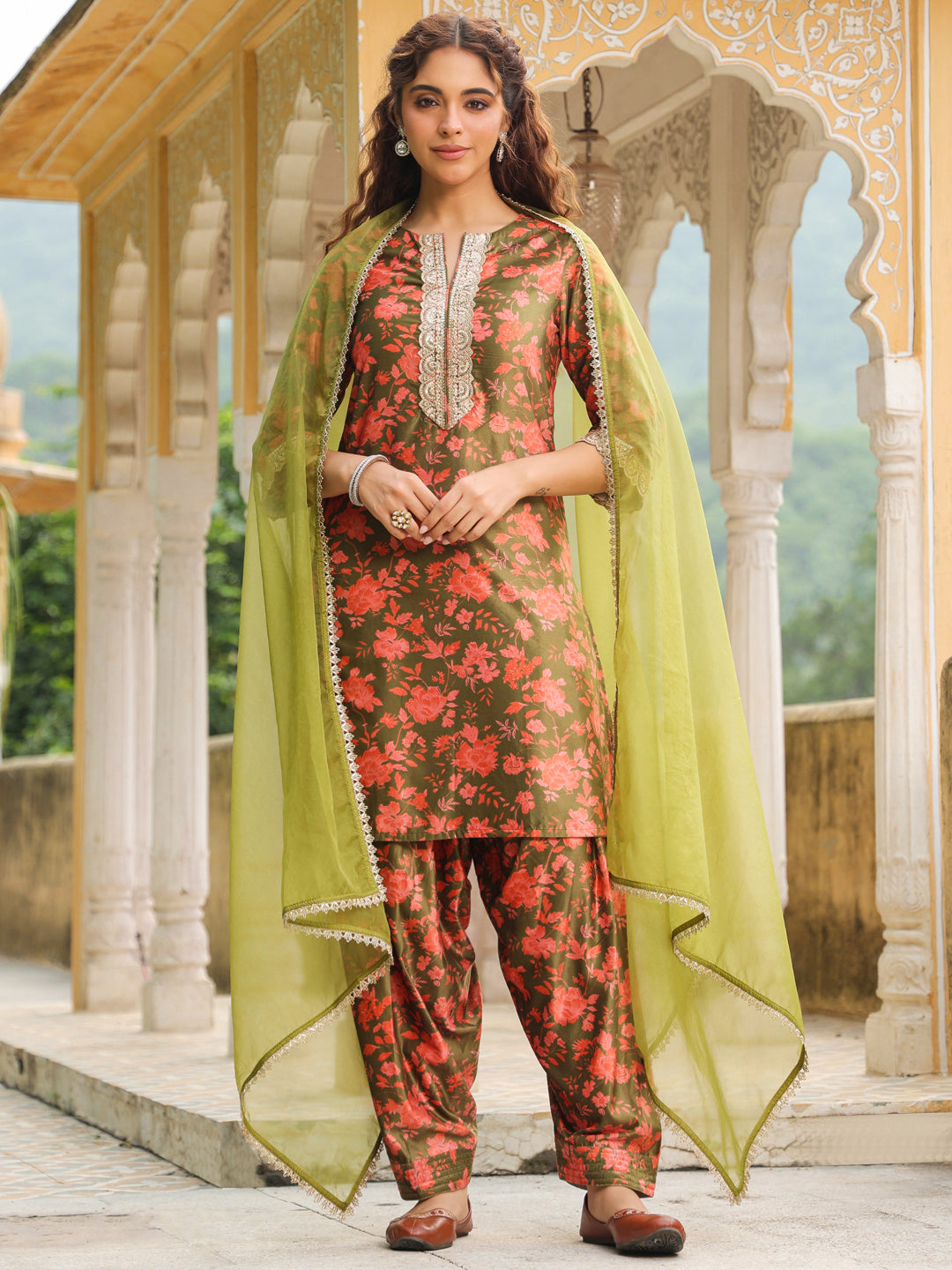 Janasya Olive Velvet Floral Set