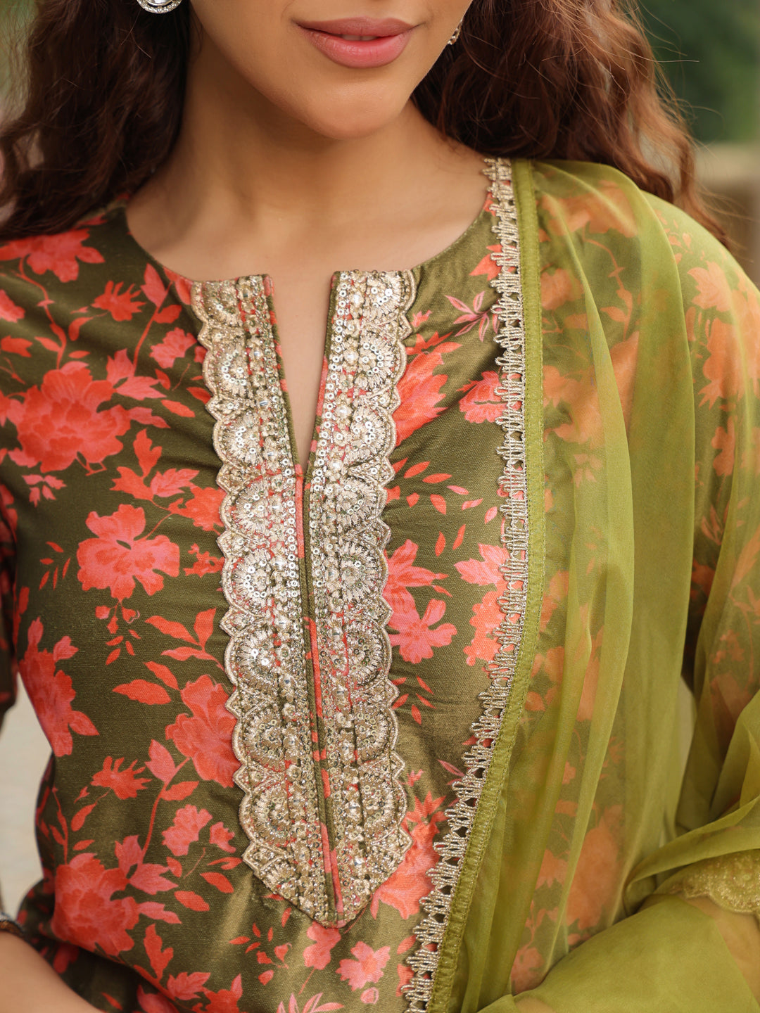 Janasya Olive Velvet Floral Set
