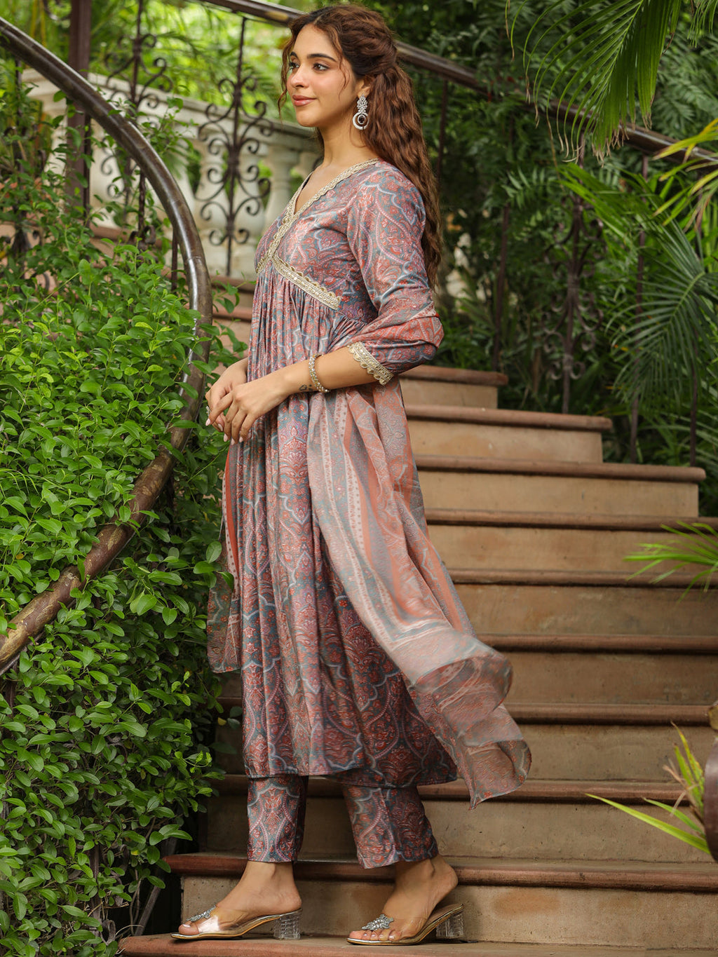 Janasya Grey Chiffon Ethnic Motifs Set
