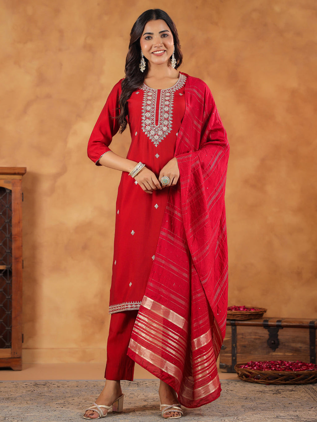 Janasya Dark Chanderi Embroidered Straight Kurta Set - Distacart