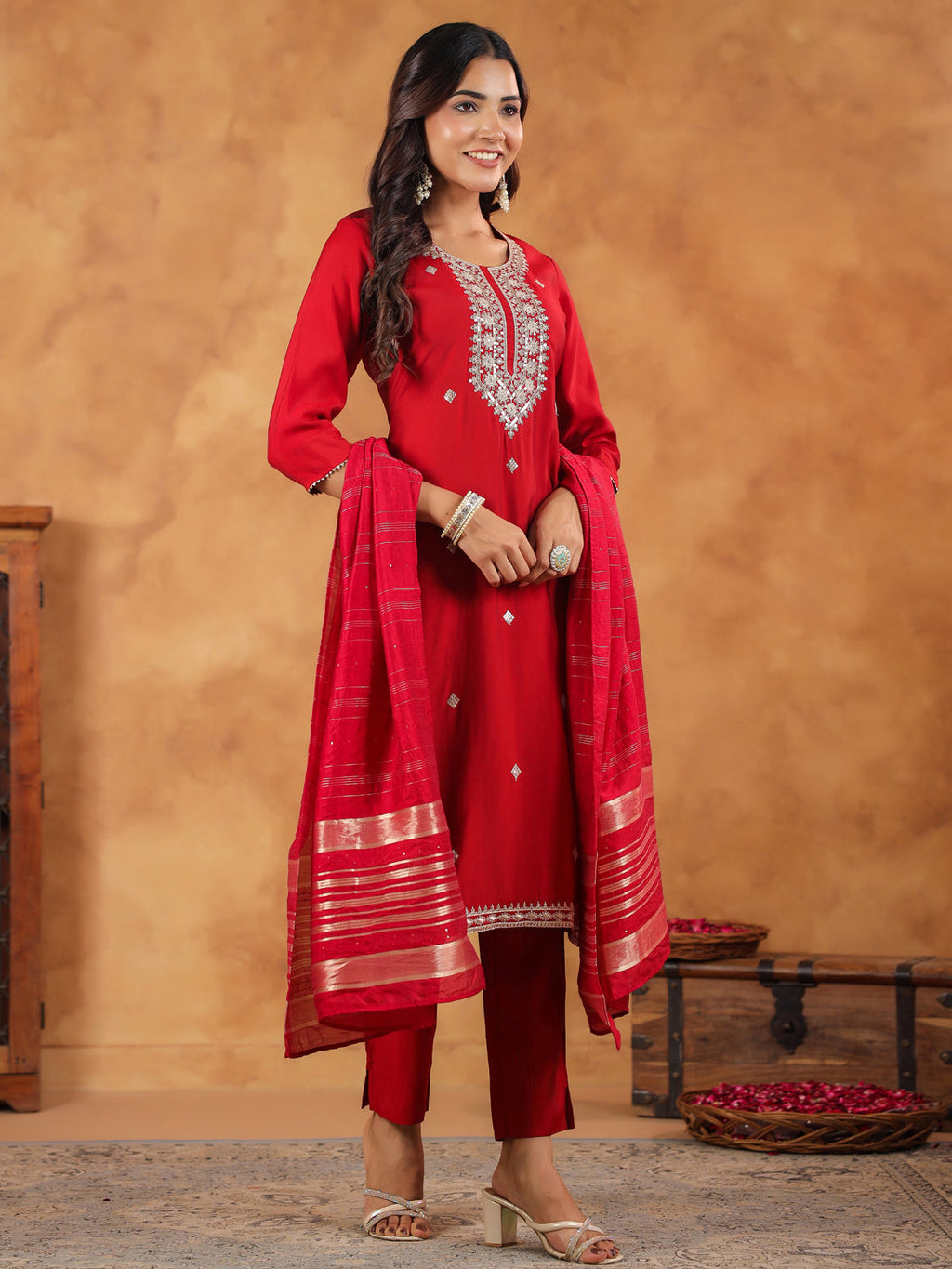 Janasya Dark Chanderi Embroidered Straight Kurta Set - Distacart