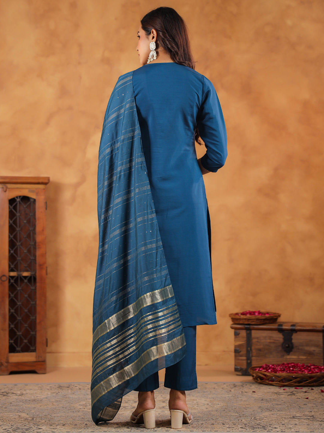 Janasya Dark Chanderi Embroidered Straight Kurta Set - Distacart