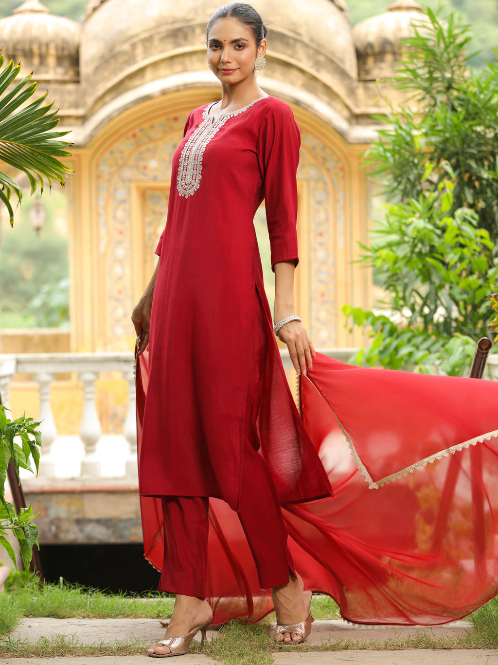Janasya Dark Chanderi Embroidered Straight Kurta Set - Distacart