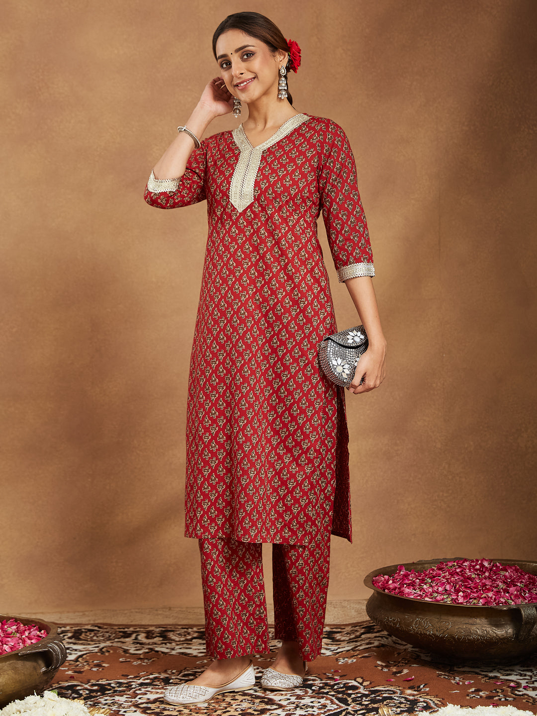 Janasya Dark Cotton Floral Straight Kurta Set - Distacart