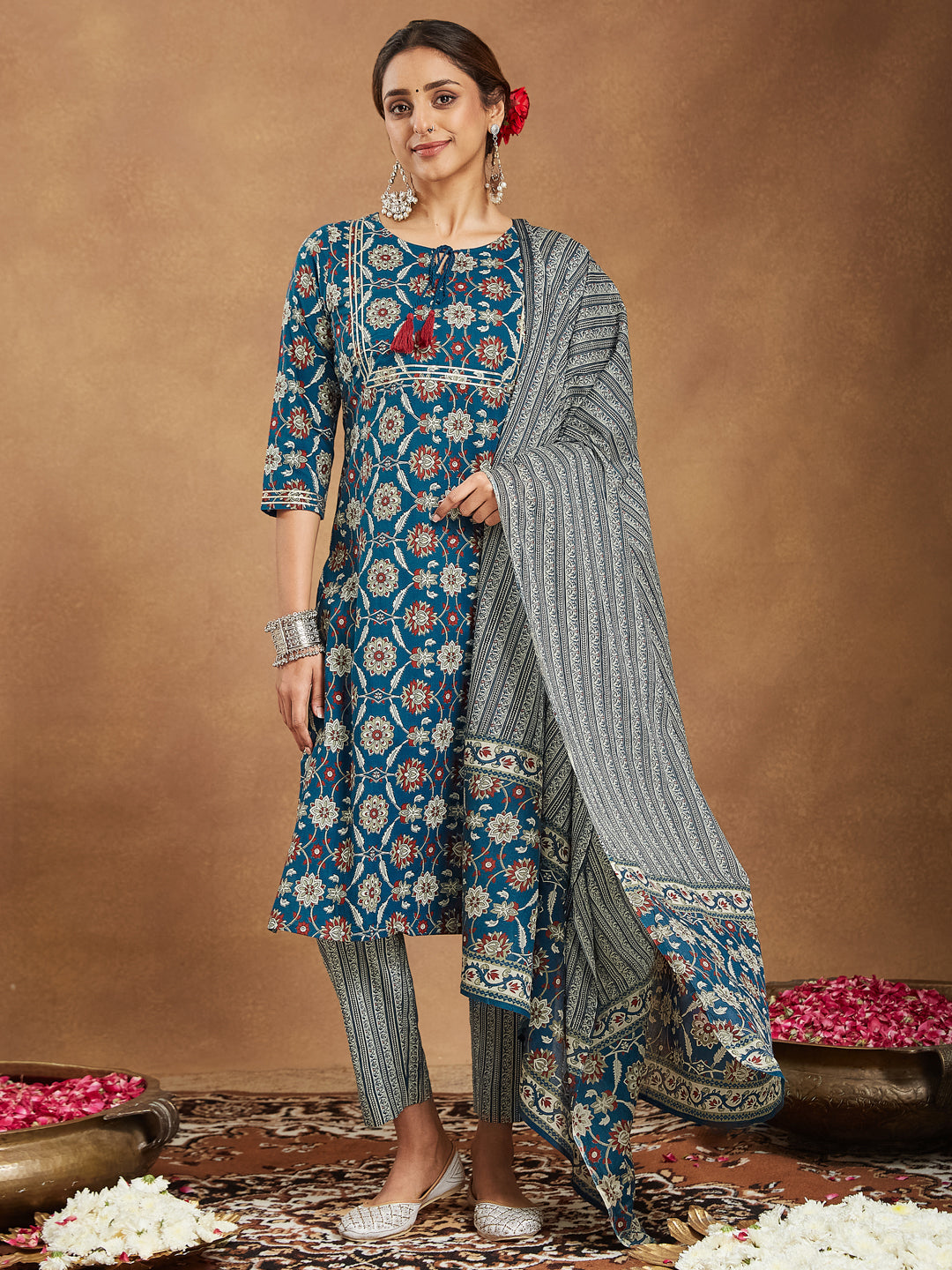 Janasya Bright Cotton Floral Straight Kurta Set