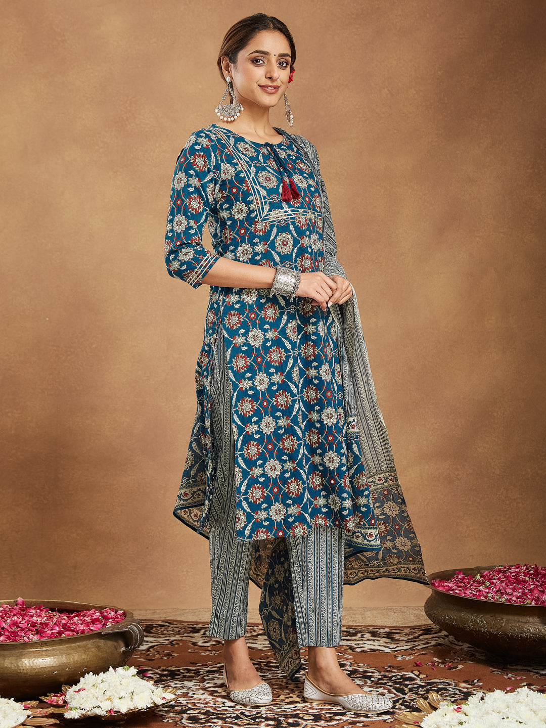 Janasya Bright Cotton Floral Straight Kurta Set
