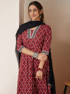 Janasya Dark Cotton Ikkat Anarkali Kurta Set
