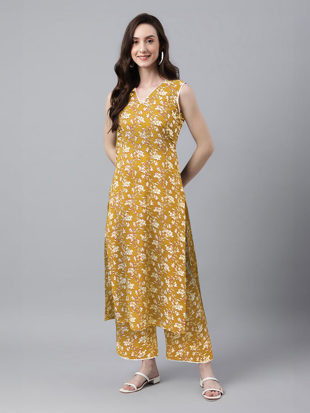 Janasya Bright Cotton Floral Straight Kurta Set