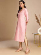 Janasya Pink Crepe Silk Solid Straight Kurta