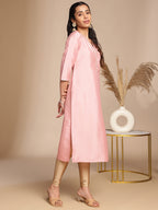 Janasya Pink Crepe Silk Solid Straight Kurta