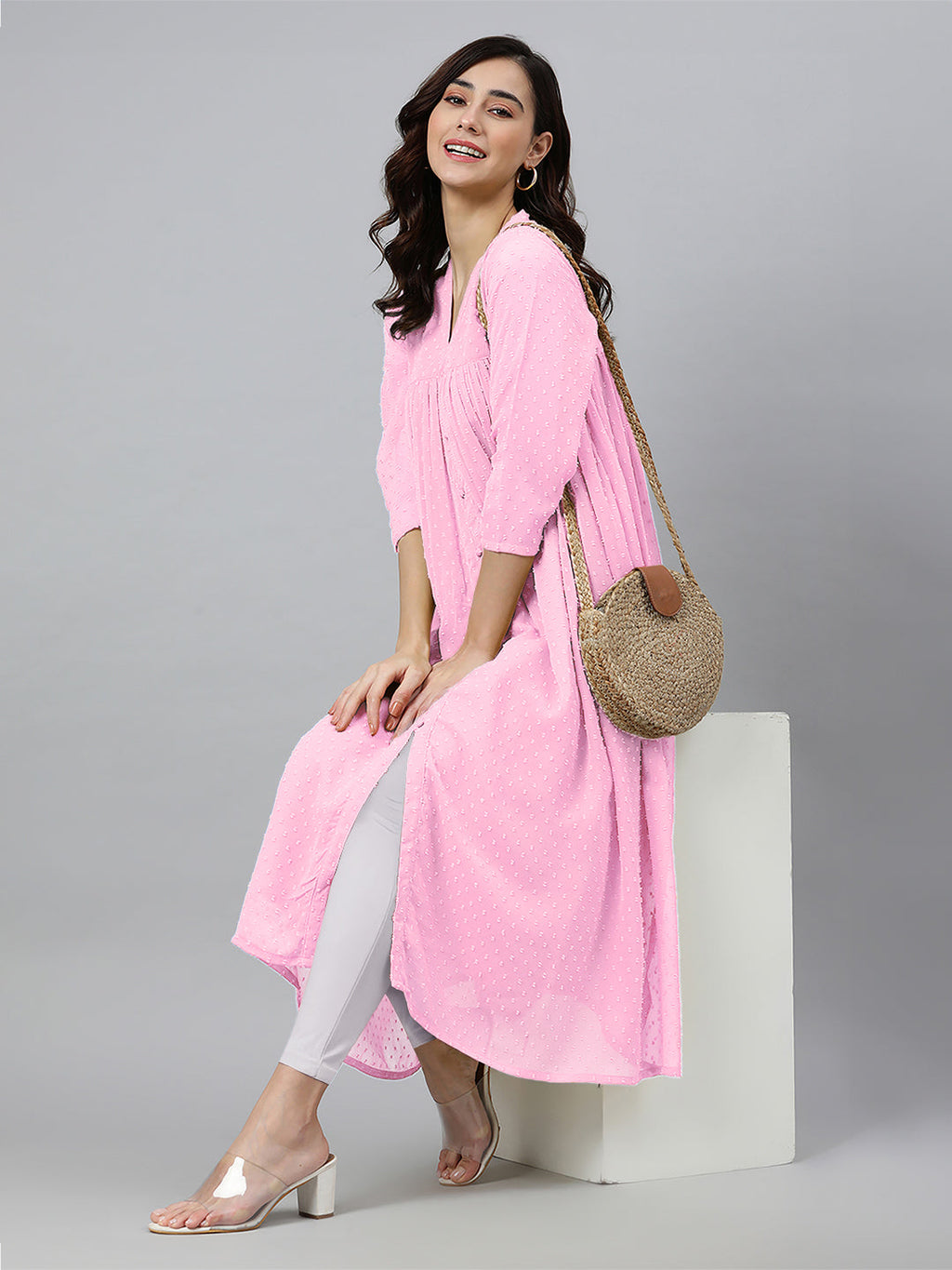 Janasya Light Dobby Chiffon Self Design Flared Kurta