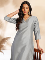 Janasya Grey Crepe Silk Solid Regular Kurta Set