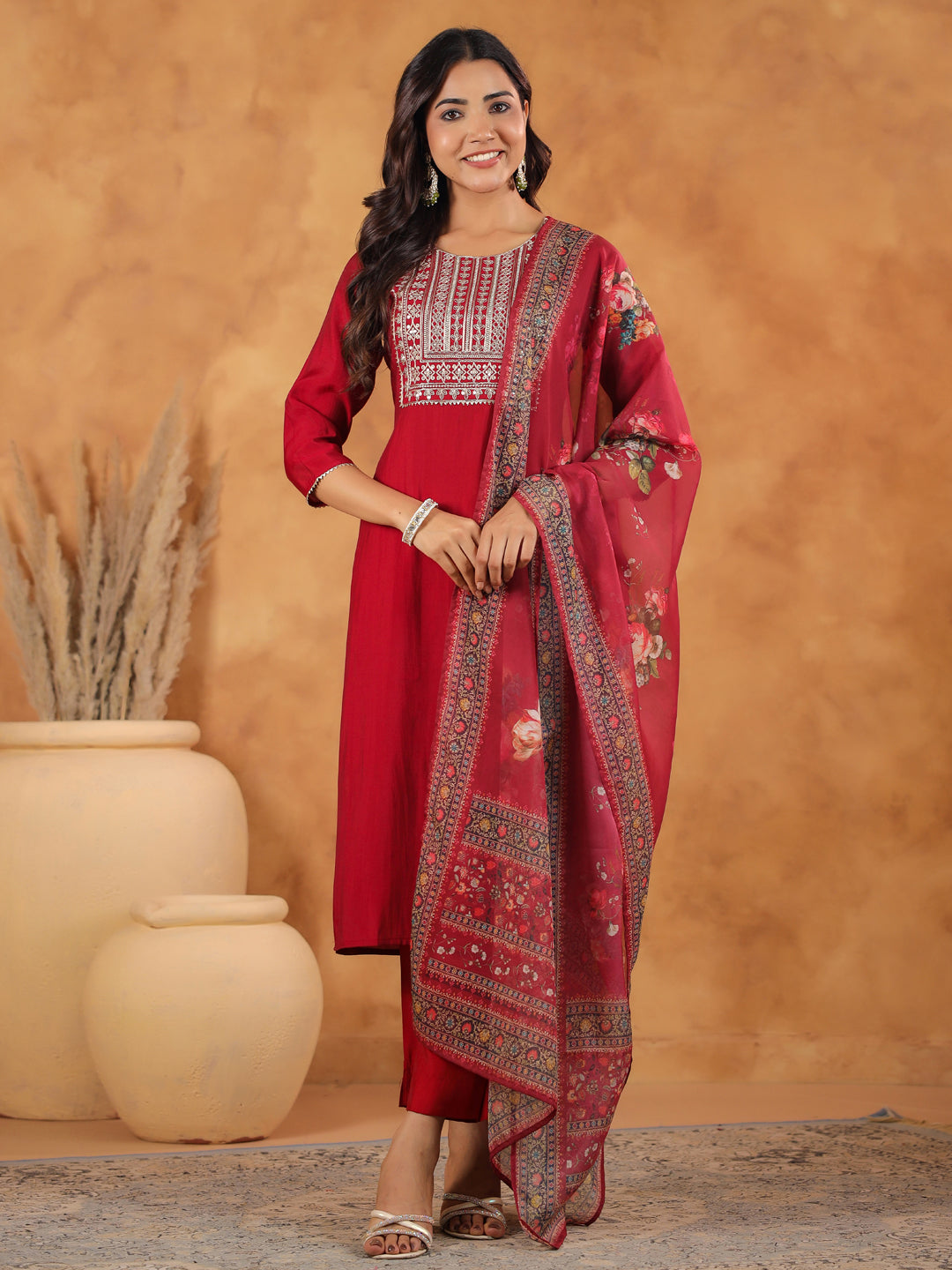 Janasya Dark Chanderi Yoke Embroidery Straight Kurta Set