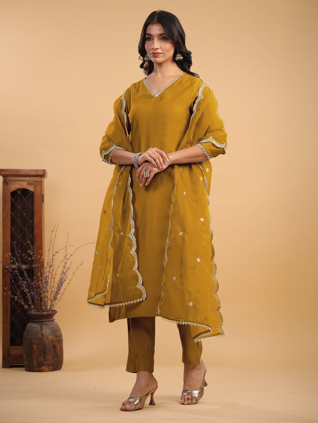 Janasya Light Chanderi Solid Straight Kurta Set