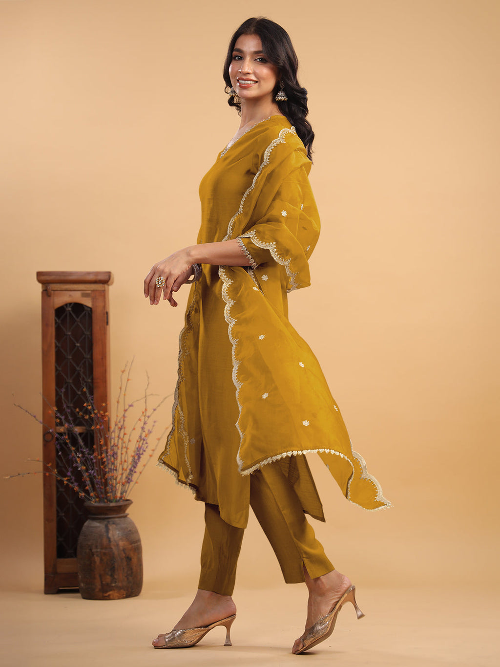 Janasya Light Chanderi Solid Straight Kurta Set
