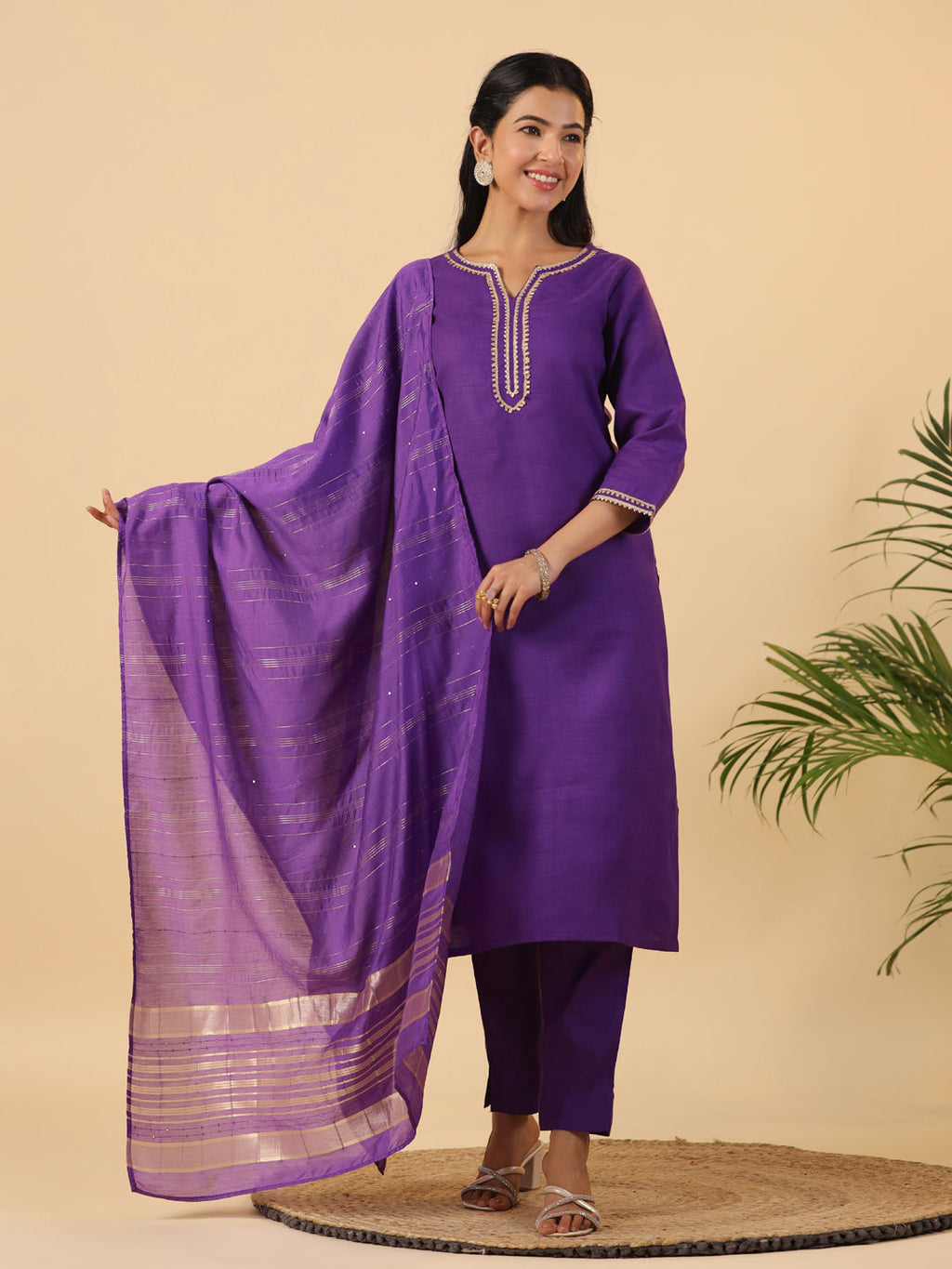 Janasya Bright Cotton Blend Solid Straight Kurta Set