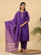 Janasya Bright Cotton Blend Solid Straight Kurta Set