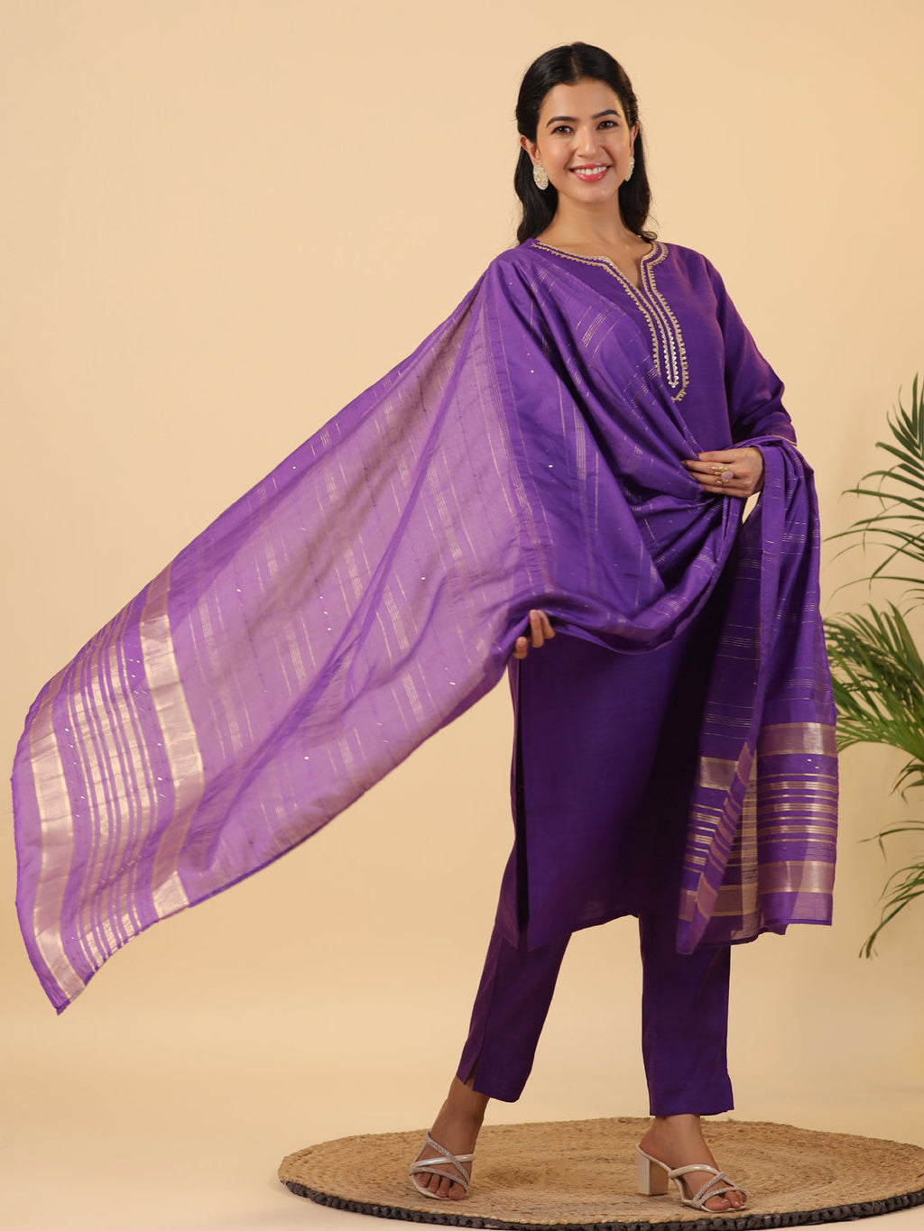 Janasya Bright Cotton Blend Solid Straight Kurta Set