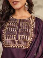 Janasya Dark Cotton Blend Yoke Embroidery Straight Kurta Set