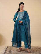 Janasya Bright Cotton Blend Embroidered Straight Kurta Set