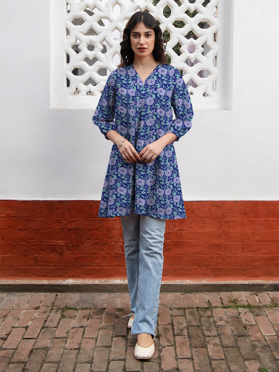 Janasya Dark Georgette Floral A-Line Tunic