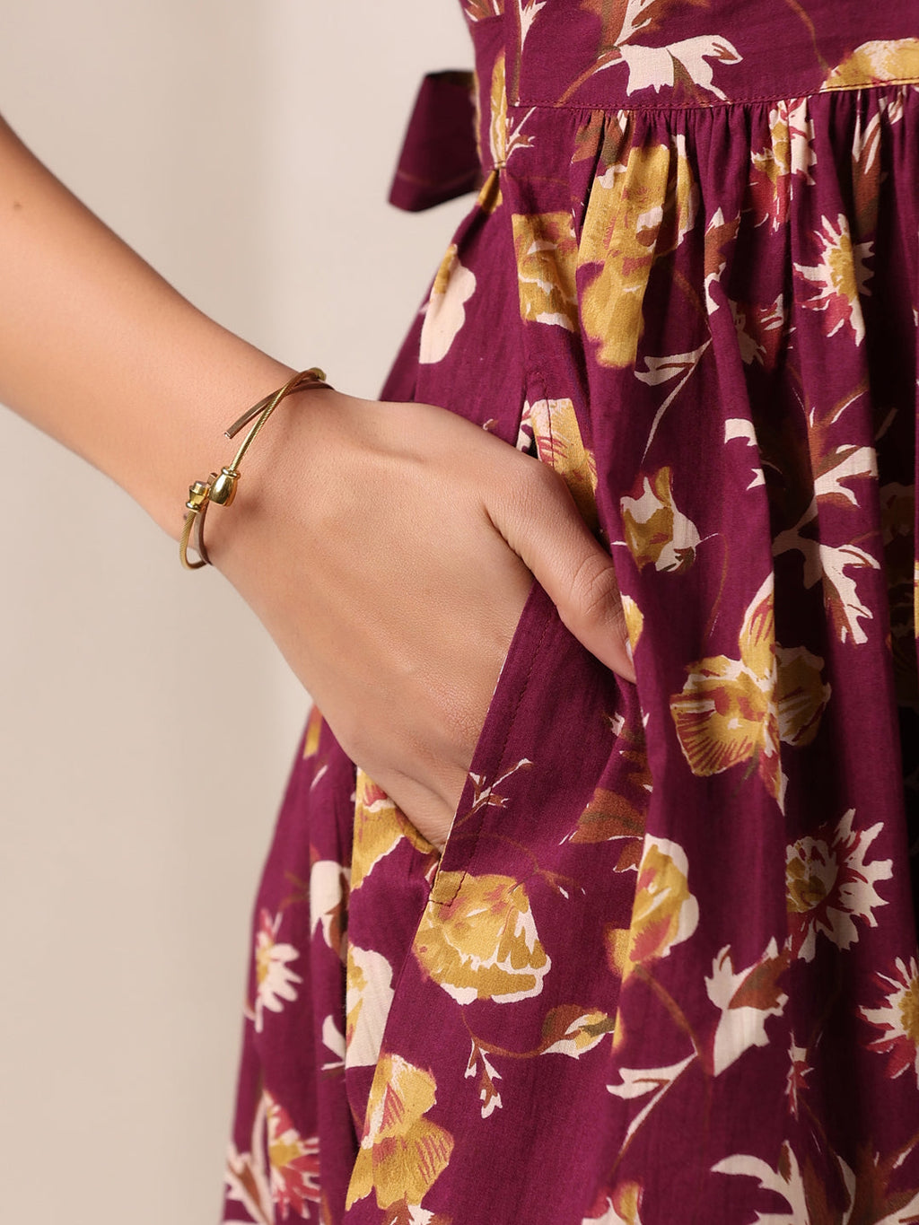 Janasya Dark Cotton Floral Gathered Dress - Distacart