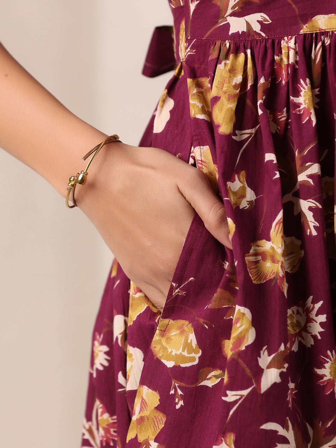 Janasya Dark Cotton Floral Gathered Dress - Distacart