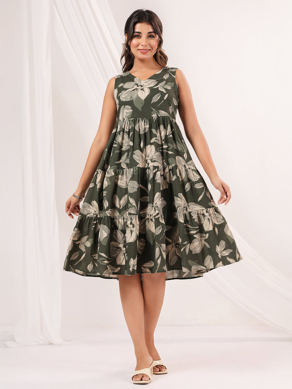 Janasya Dark Cotton Floral Tiered Dress - Distacart