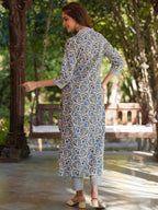 Janasya Light Cotton Floral Straight Kurta Set