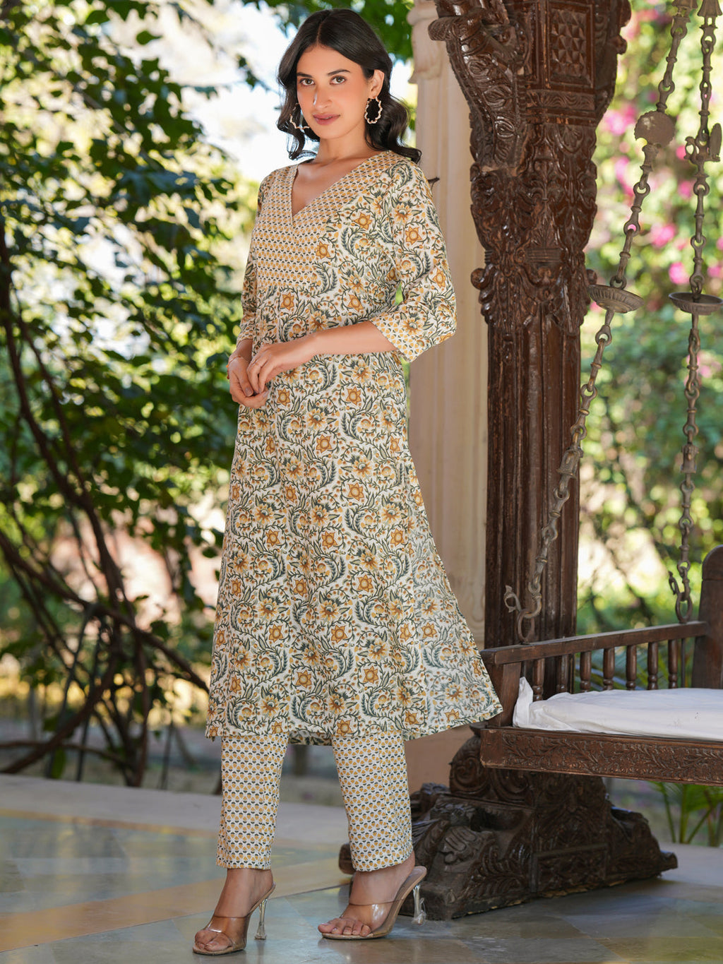 Janasya Light Cotton Floral Straight Kurta Set - Distacart