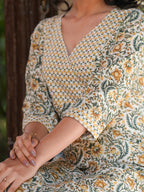 Janasya Light Cotton Floral Straight Kurta Set - Distacart