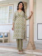 Janasya Dark Cotton Floral Straight Kurta Set