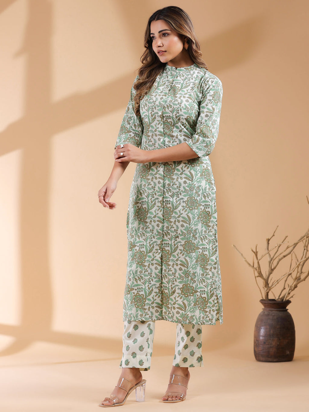 Janasya Light Cotton Floral Straight Kurta Set