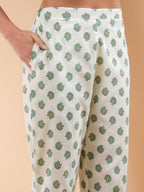 Janasya Light Cotton Floral Straight Kurta Set