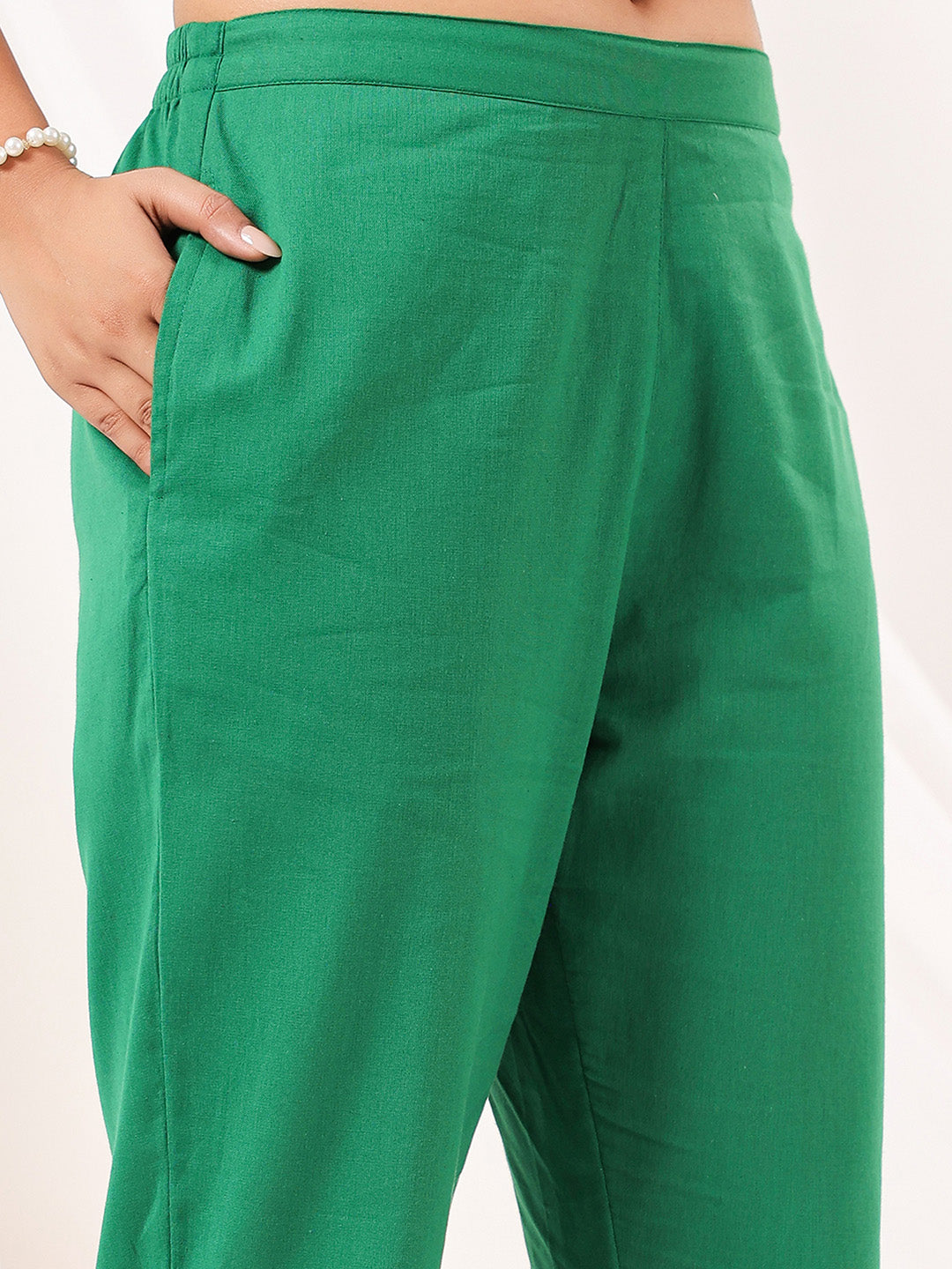 Janasya Dark Cotton Solid Straight Kurta Set