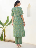 Janasya Light Cotton Paisley Straight Kurta Set