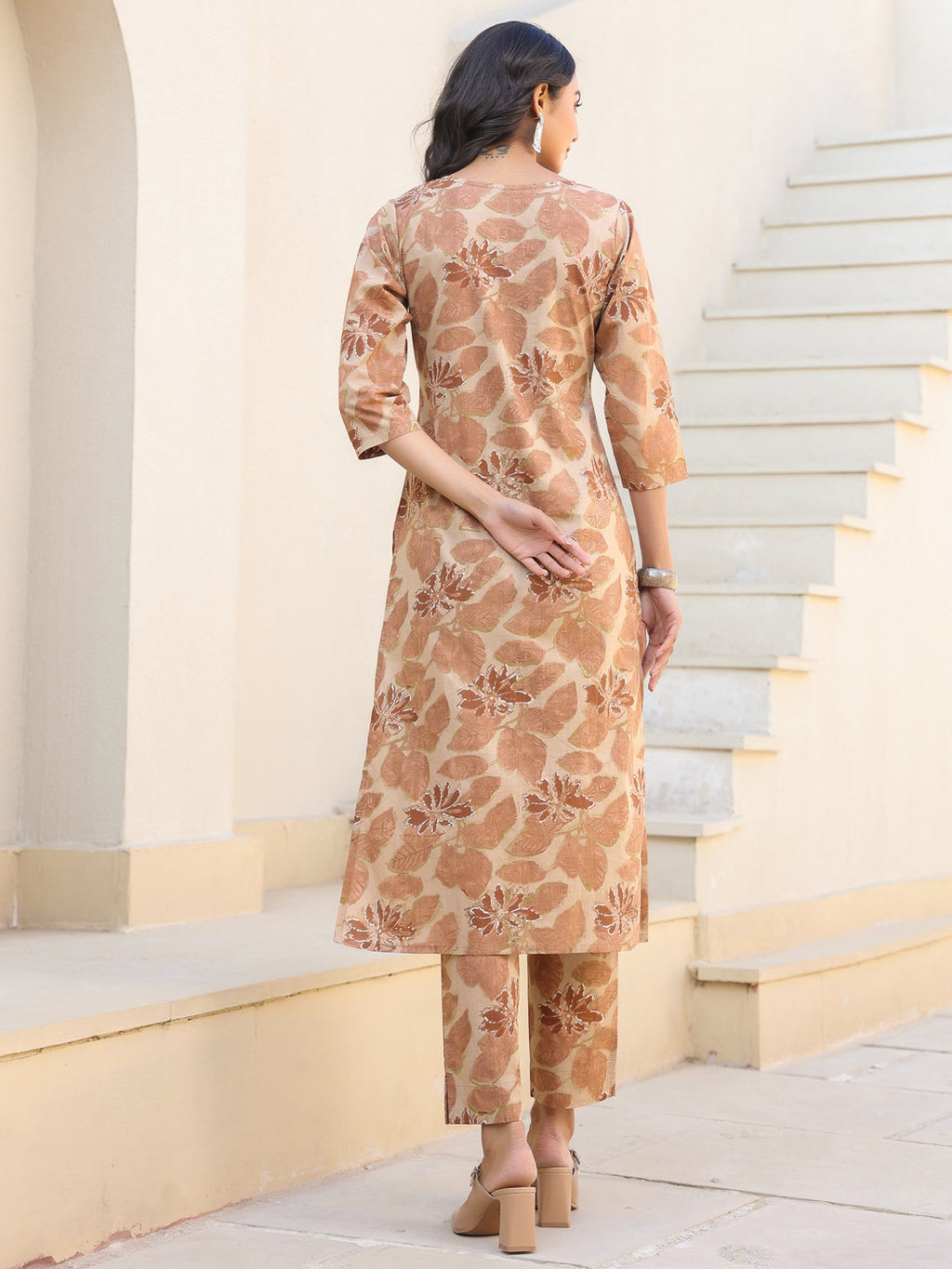 Janasya Light Cotton Floral Straight Kurta Set