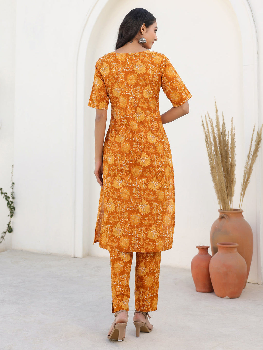 Janasya Bright Cotton Floral Straight Kurta Set