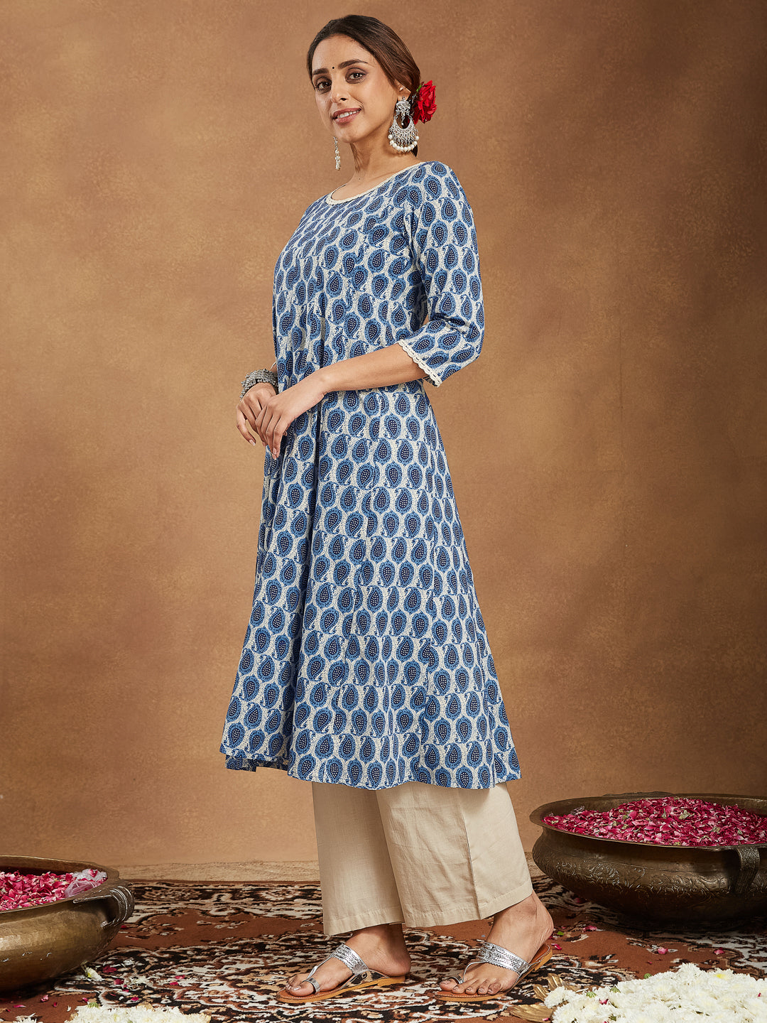 Janasya Dark Cotton Paisley Anarkali Kurta Set