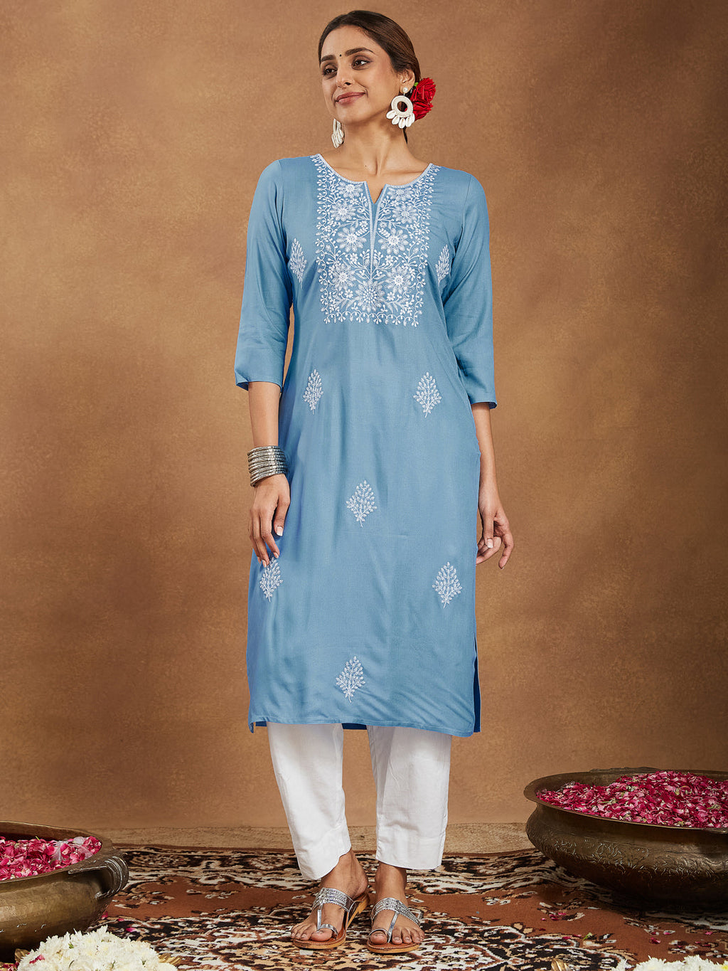 Janasya Light Rayon Embroidered Straight Kurta