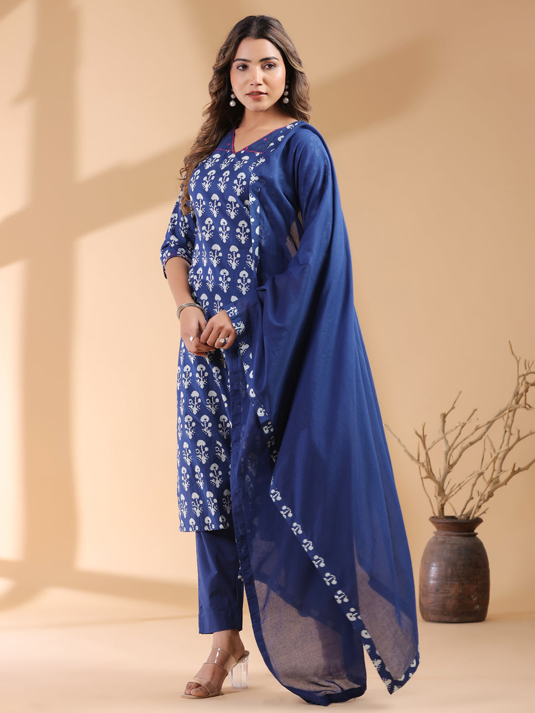 Janasya Dark Cotton Ethnic Motifs Straight Kurta Set