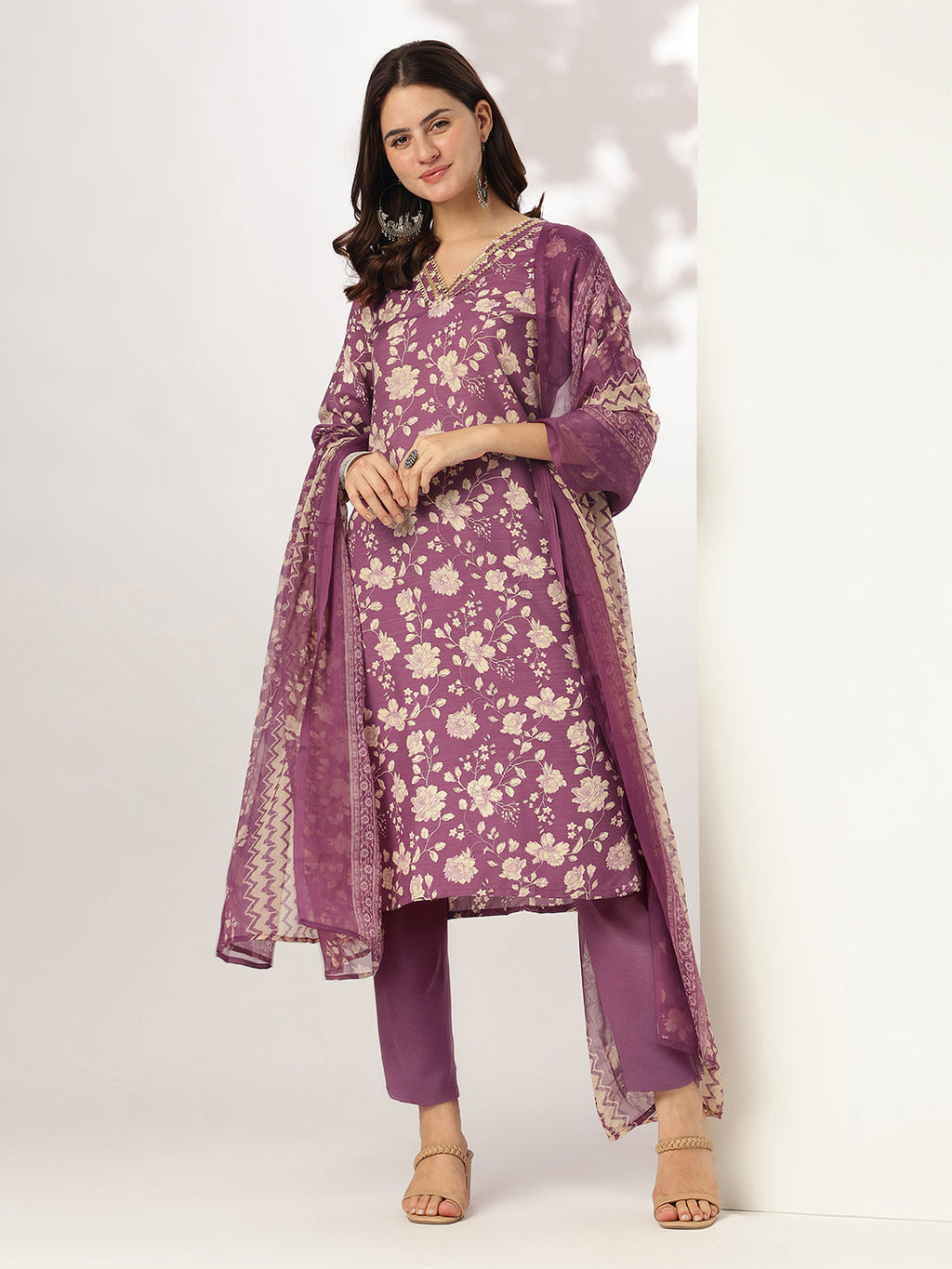 Janasya Dark Rayon Blend Floral Straight Kurta Set - Distacart