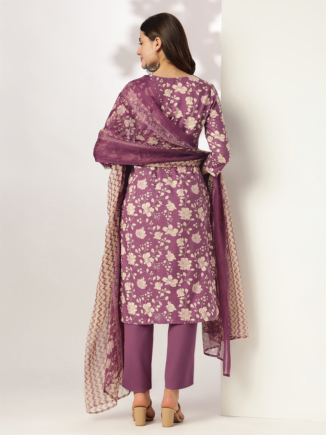 Janasya Dark Rayon Blend Floral Straight Kurta Set - Distacart