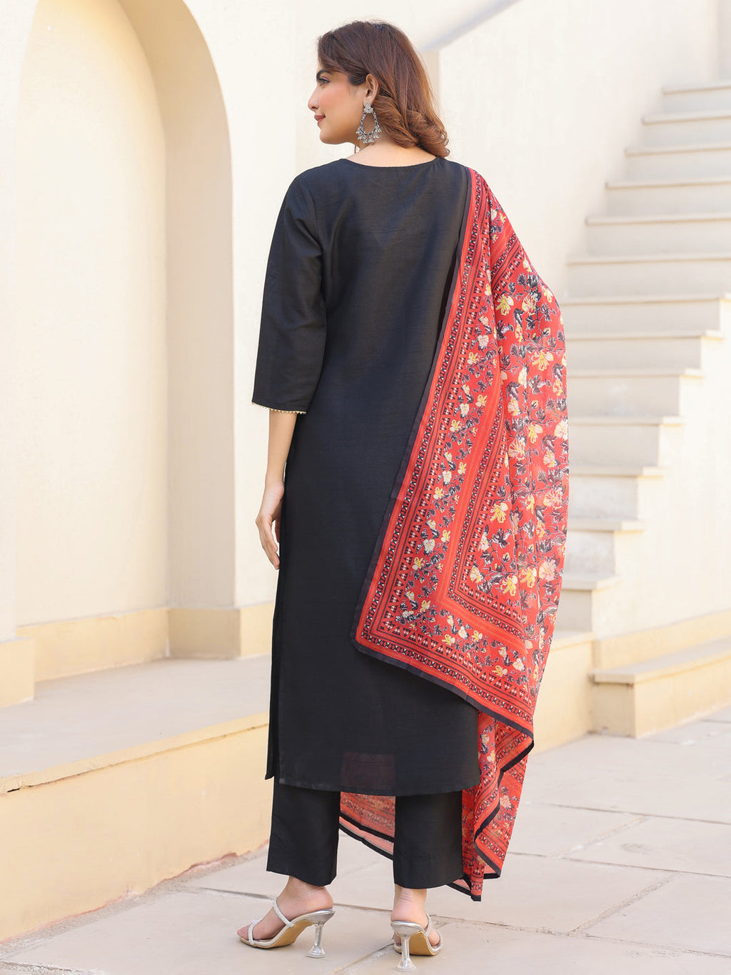 Janasya Dark Silk Blend Solid Straight Kurta Set