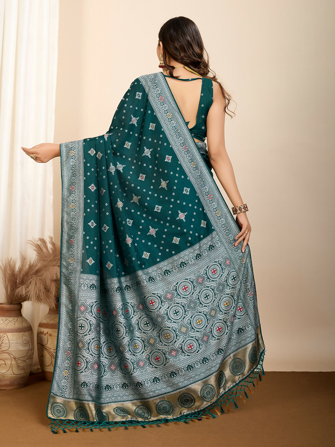 Rama Soft Silk Woven Meenakari Designer Saree - Vedanti