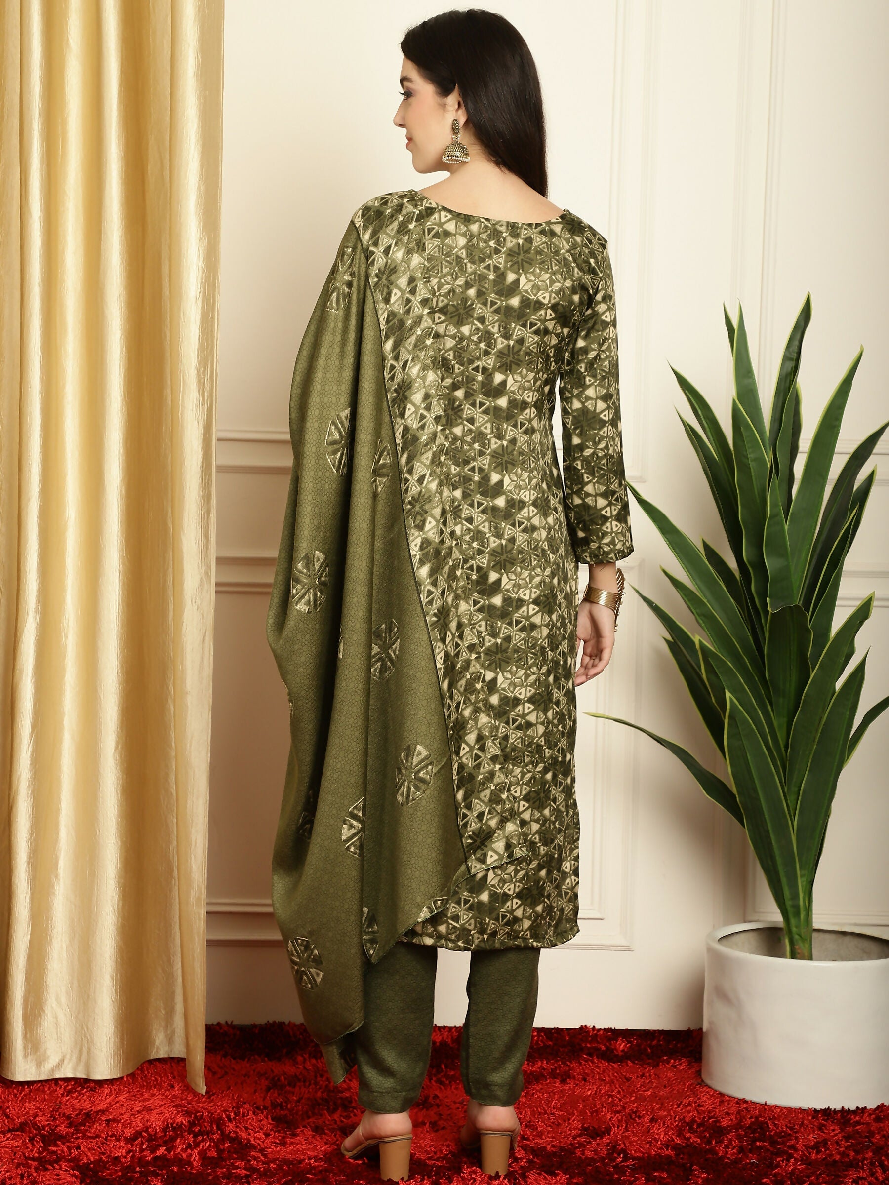 Jyoti Fashion Women's Green Pashmina Floral Digital Printed Kurta with Trouser & Dupatta